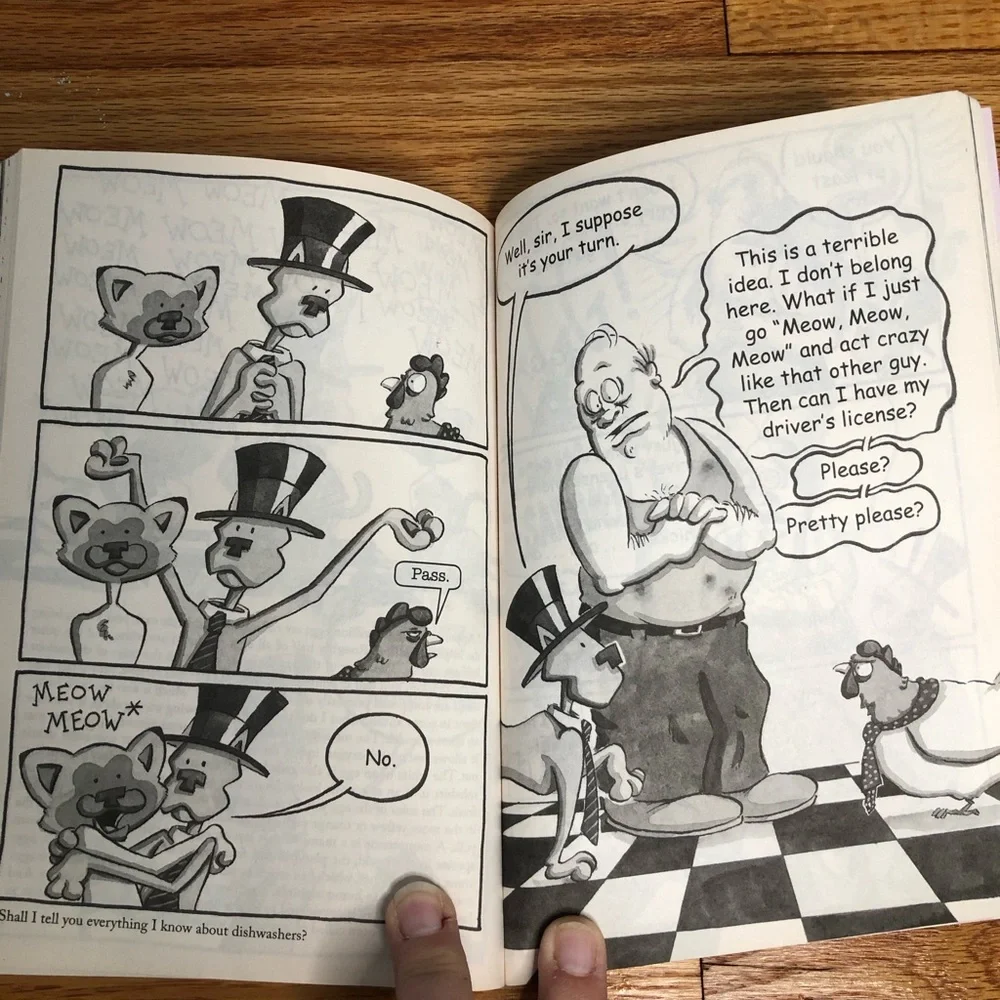 Book bundle two books Bad Kitty and Dog Diaries - Picture 9 of 10